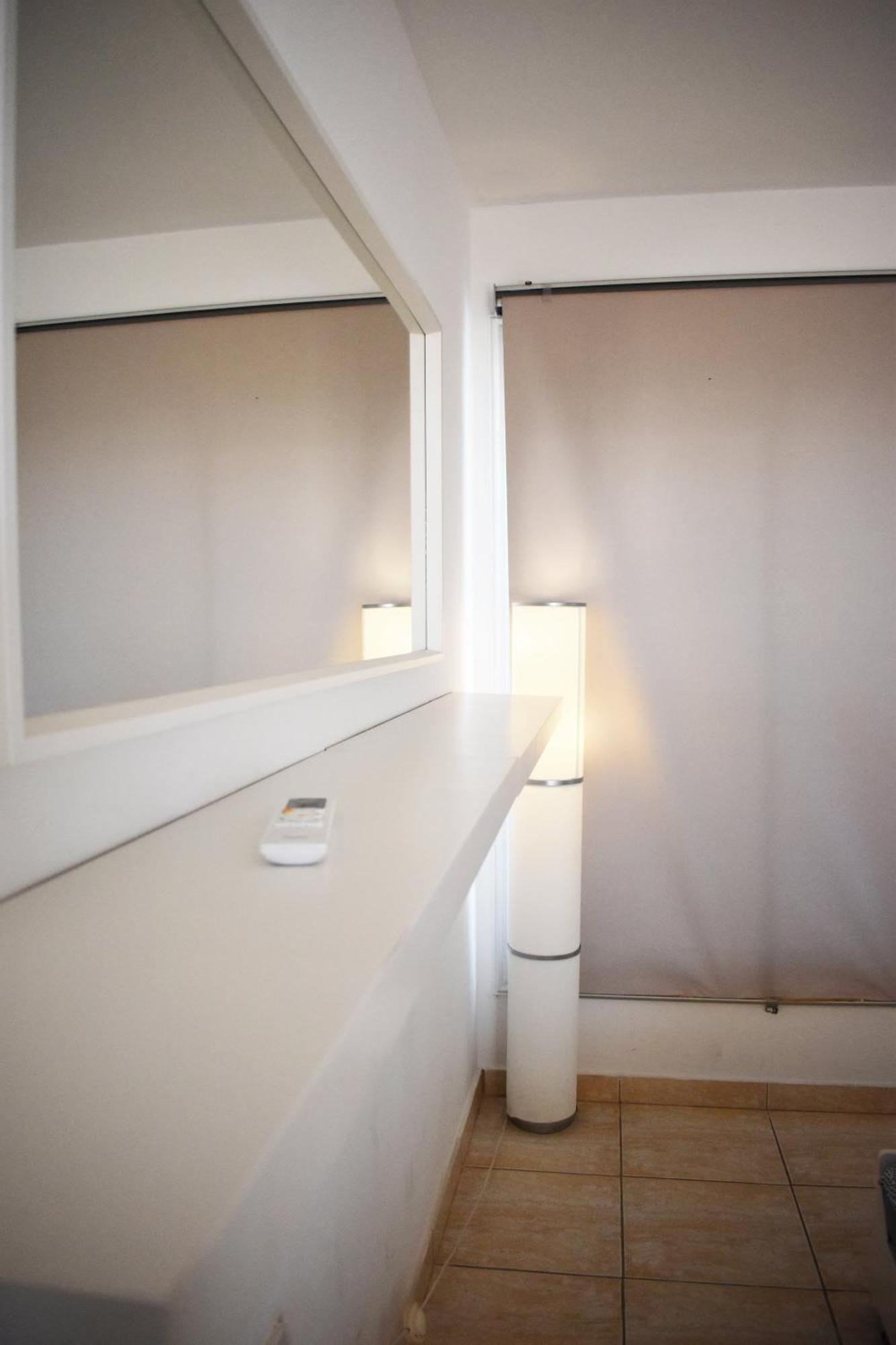 דירה Sunny Rooftop In 91sqm Terrace Delight! איה נאפה